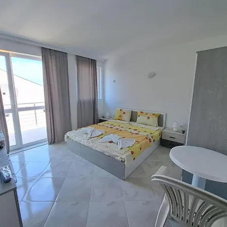 за гости кирови Vendégház Ahtopol