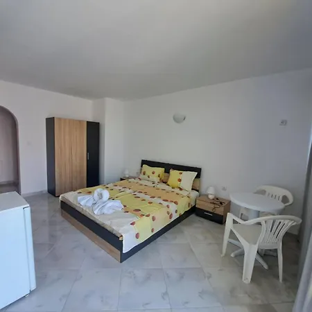 за гости кирови Vendégház Ahtopol