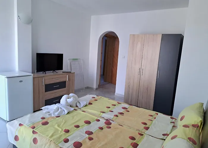 за гости кирови Πανσιόν Αγαθούπολη